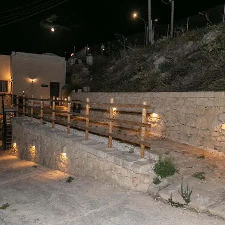 Ta' Gingel Farm Agriturisim B&b. Malta