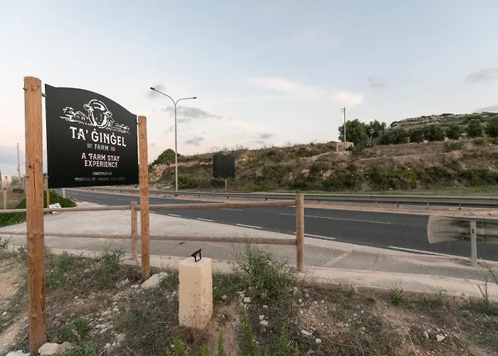 农家乐 Ta' Gingel Farm Agriturisim B&b. Malta 圣保罗湾城