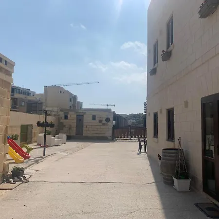 Ta' Gingel Farm Agriturisim B&b. Malta Σεντ Πόλς Μπέι