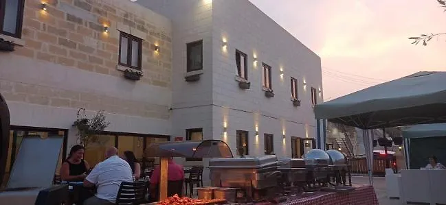 Ta' Gingel Farm Agriturisim B&b. Malta *